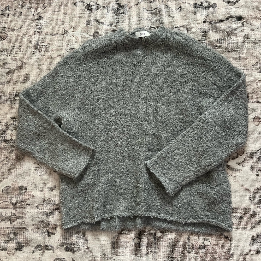 Set Active Boucle Sweater